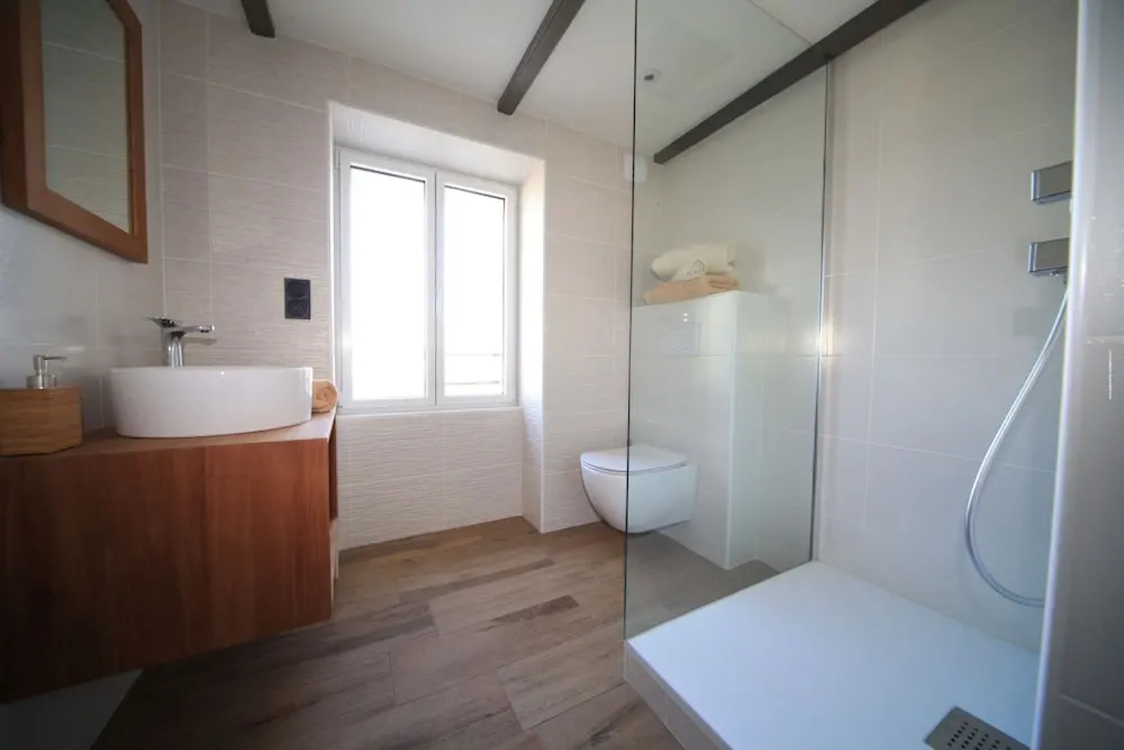 Villa ty Mam'Goz, Pres de Roscoff, spa, piscine interieure, plage a 50 m