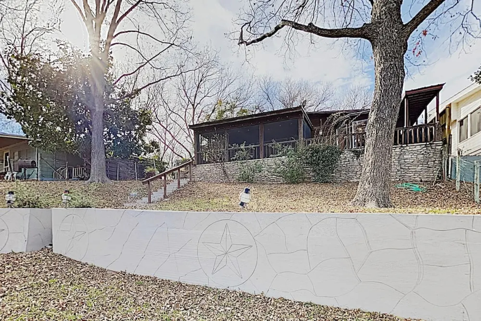 Lakefront Oasis W/ Private Dock & 23 Boat Slip 3 Bedroom Home