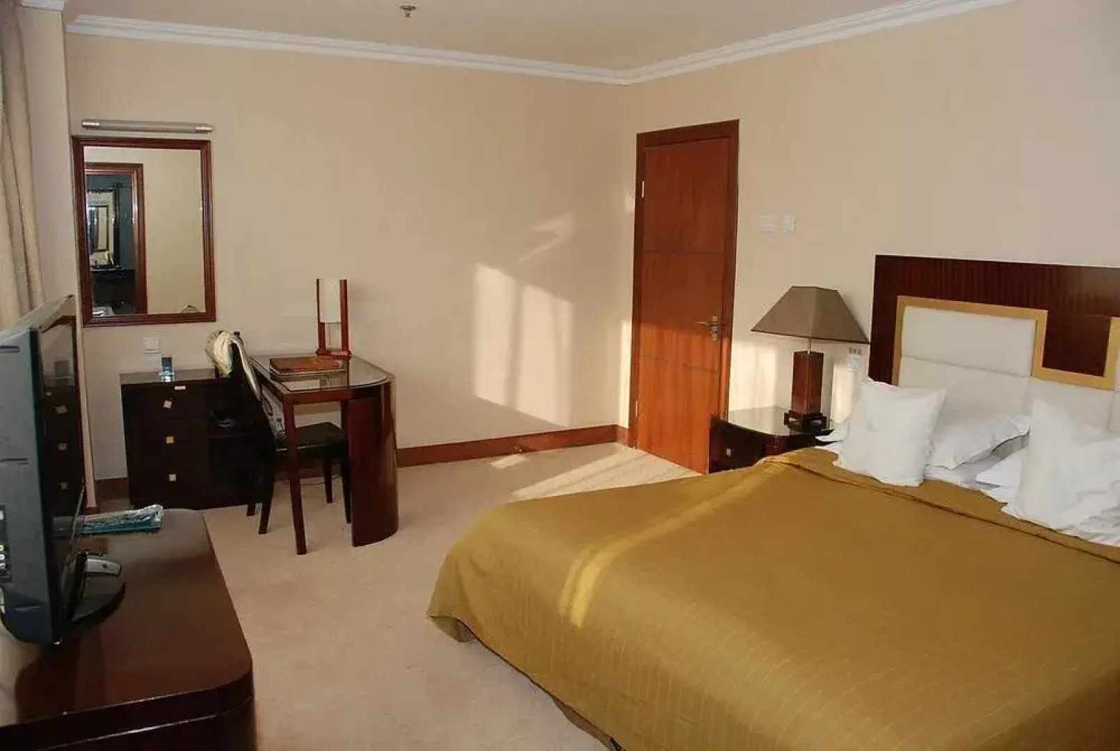 Tianjin Super Garden Hotel
