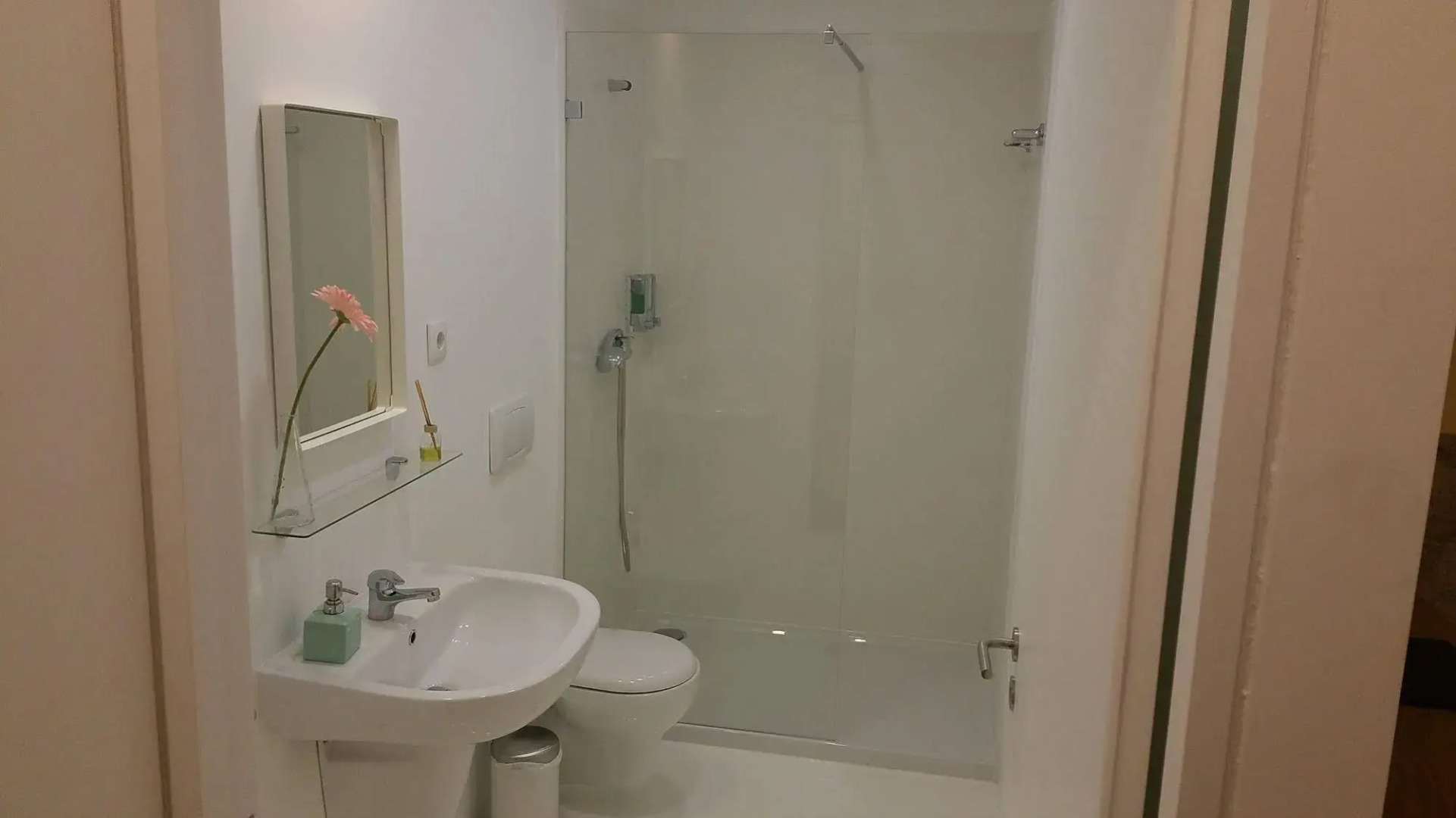 Bemyguest - Loft Guest House Jardim das Mães Charming