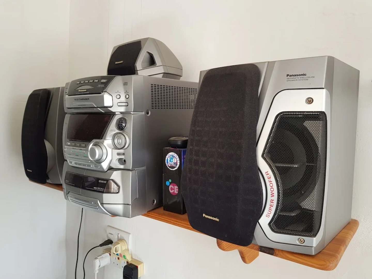 Rustic Villa With Pool, Sleeps 6 & Terrace