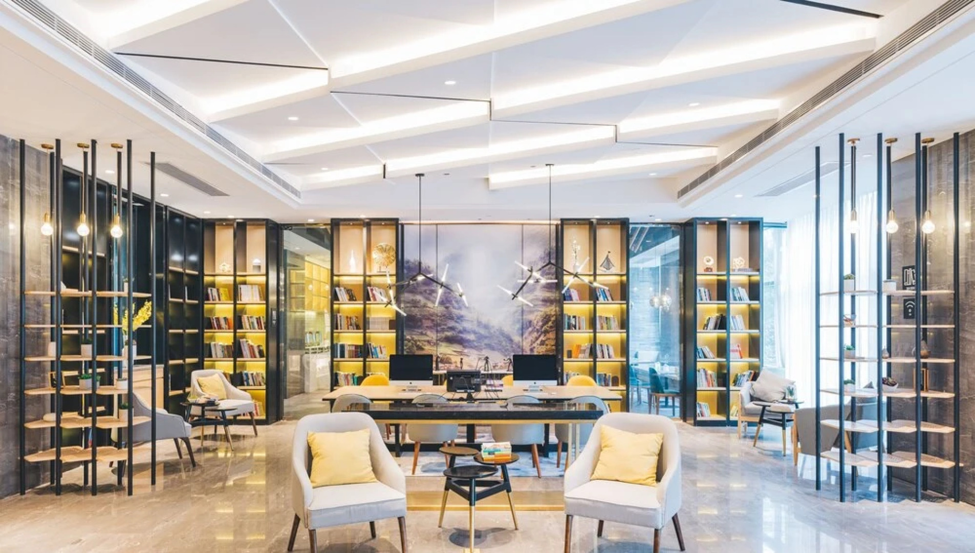 Atour Hotel Houma Xintian Square