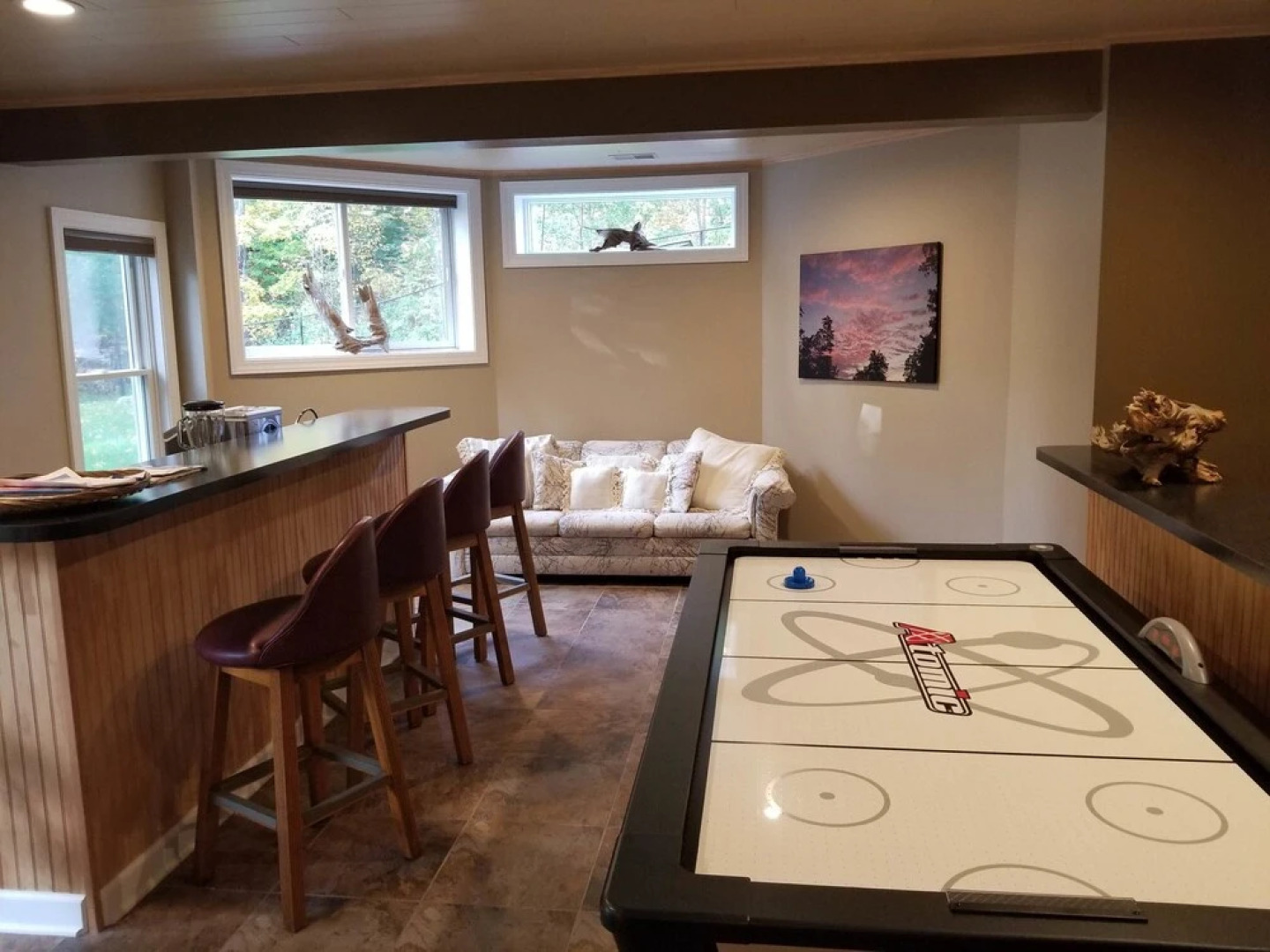 Elegant 2 king bedroom apartment