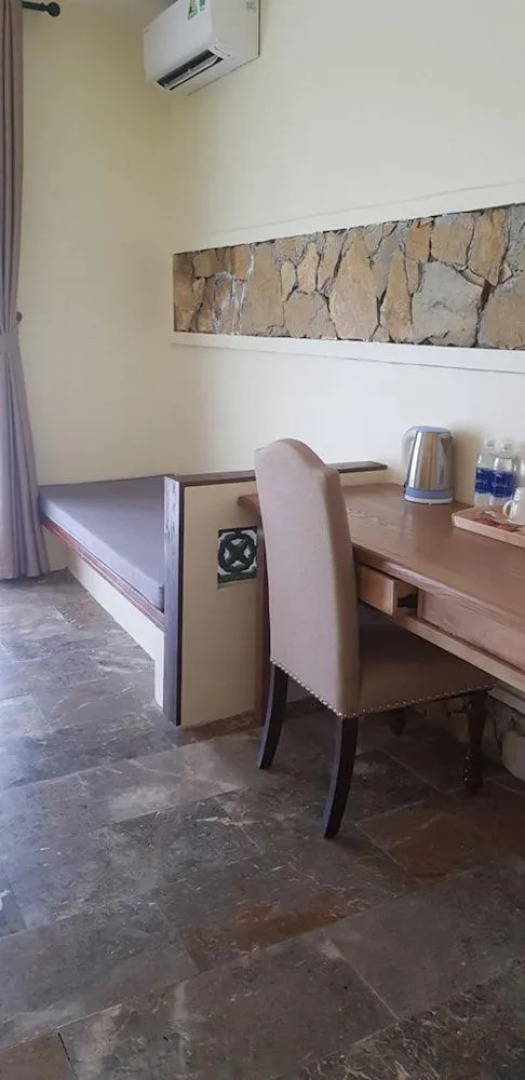 Ba Khan Village Resort