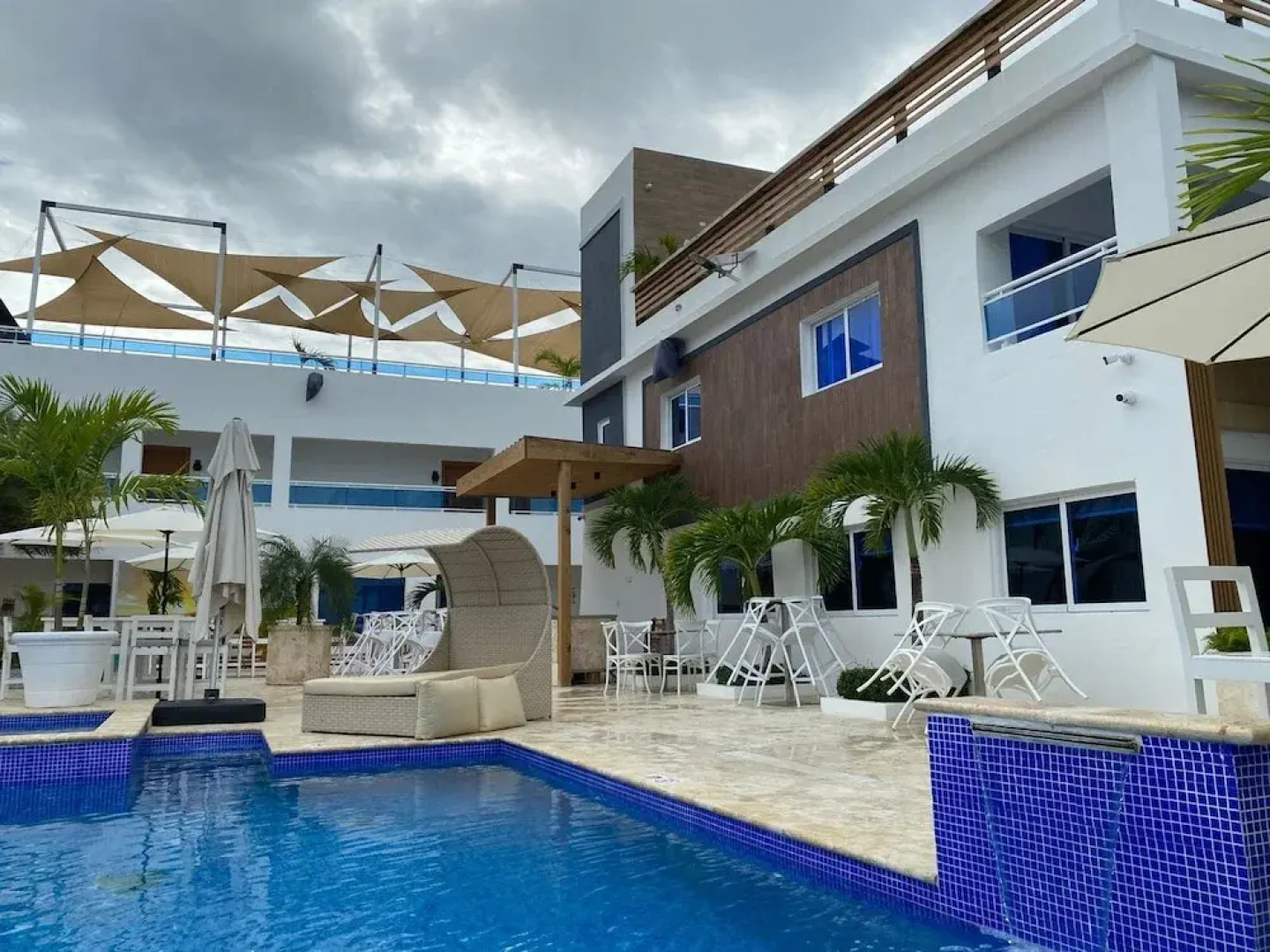 Sun on the bay beach hotel