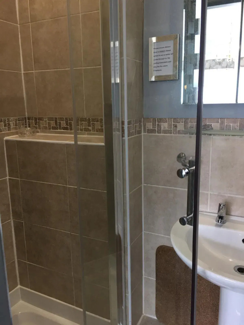 Hillcrest Guest House