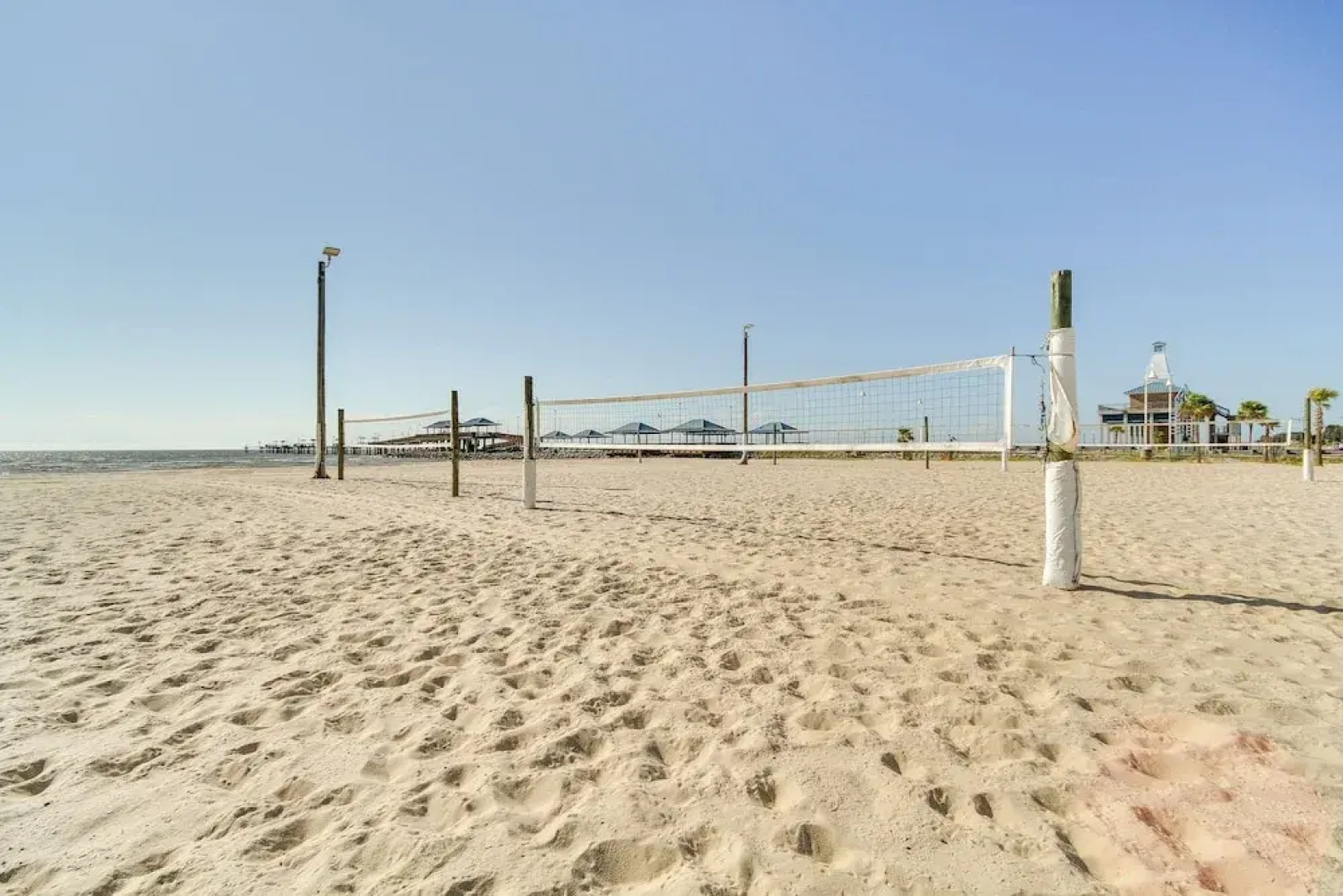 Waveland Vacation Rental - Walk to the Beach!