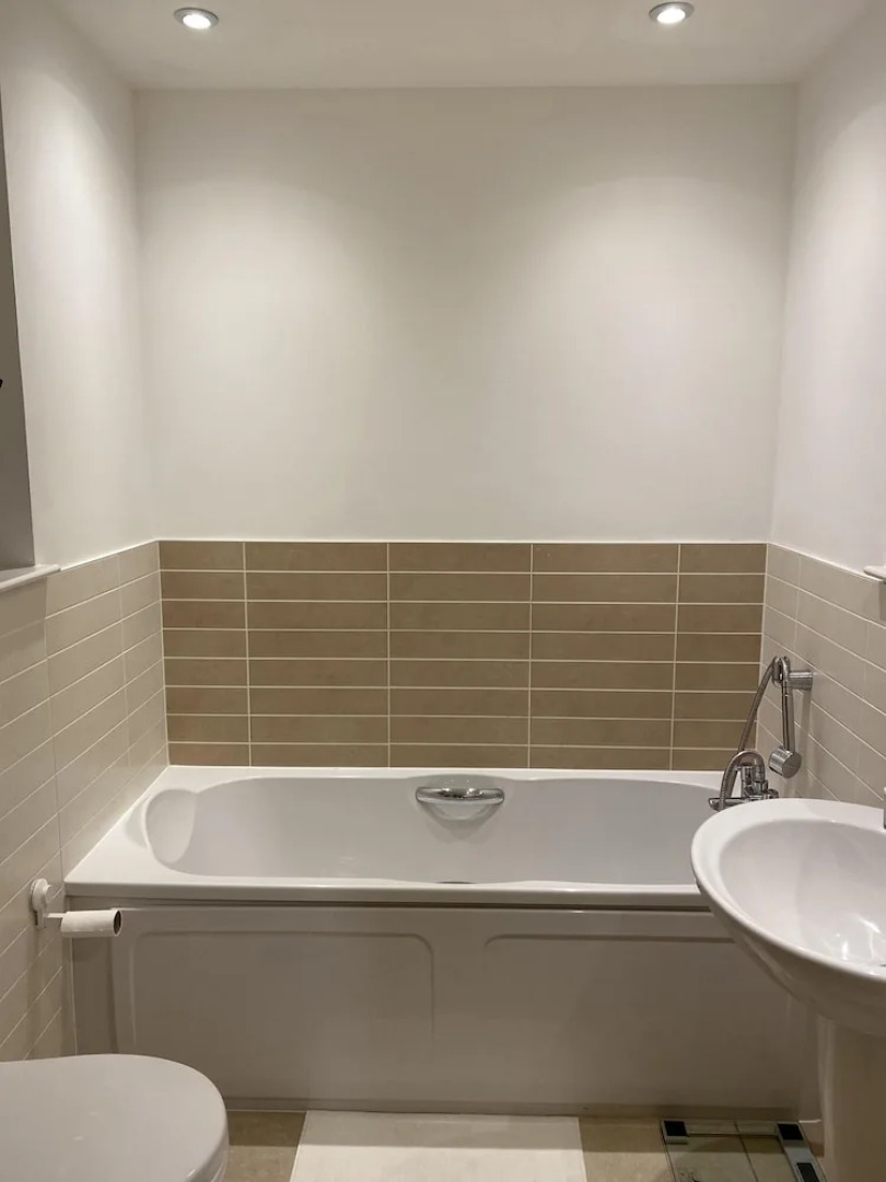 Rueben Suite By EAA Homes