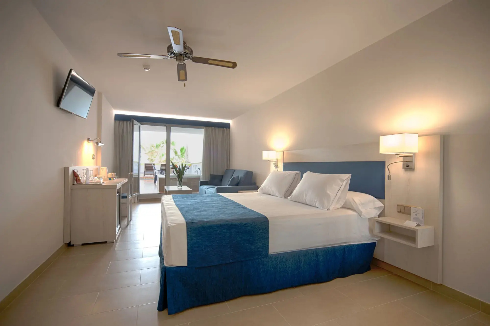 Playavera Hotel - Naturist Friendly