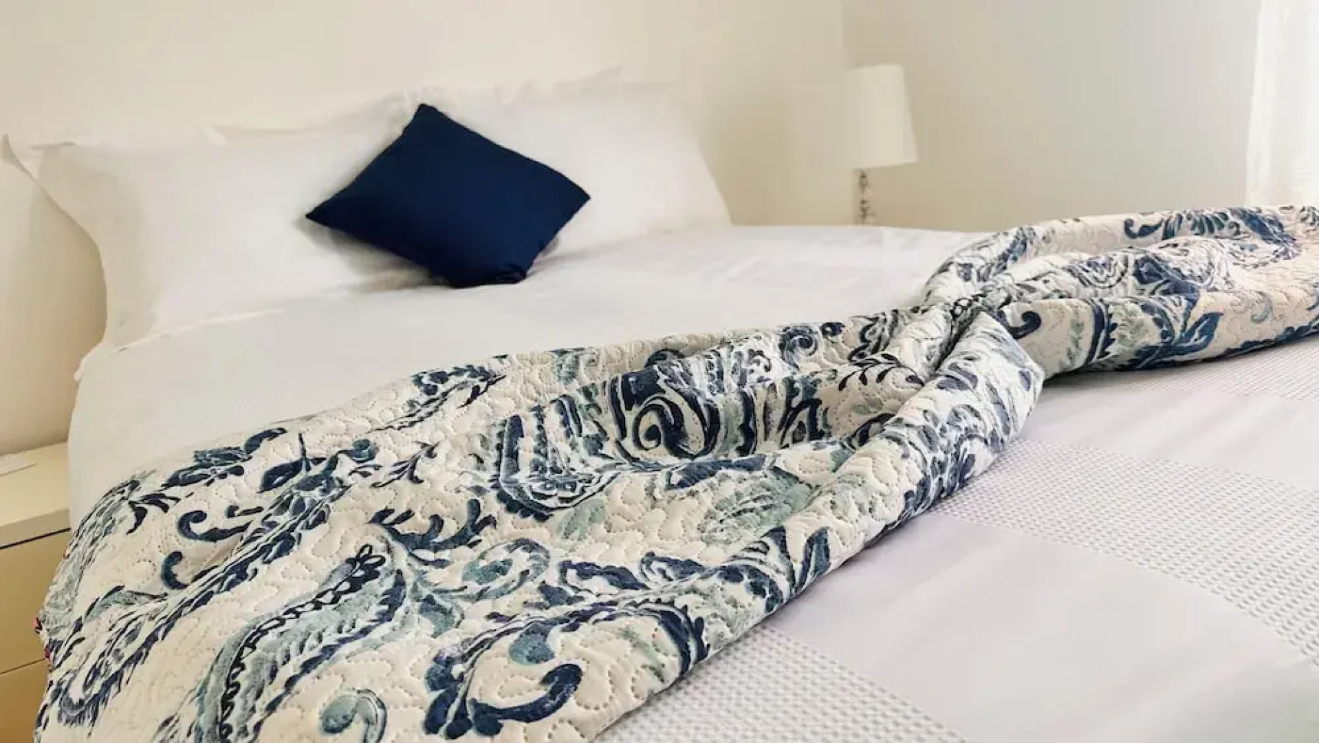 Panoramic sea and Mountain View 2 Bedroom House