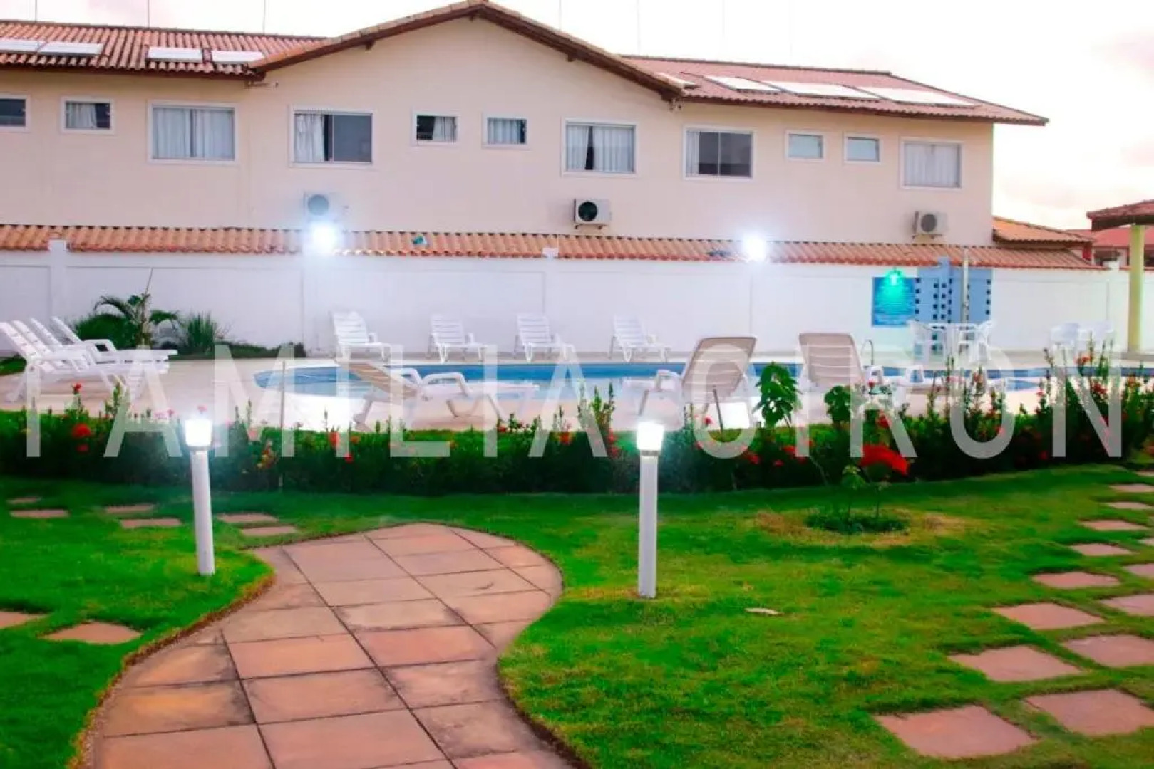 Flats a 100 mts da Praia