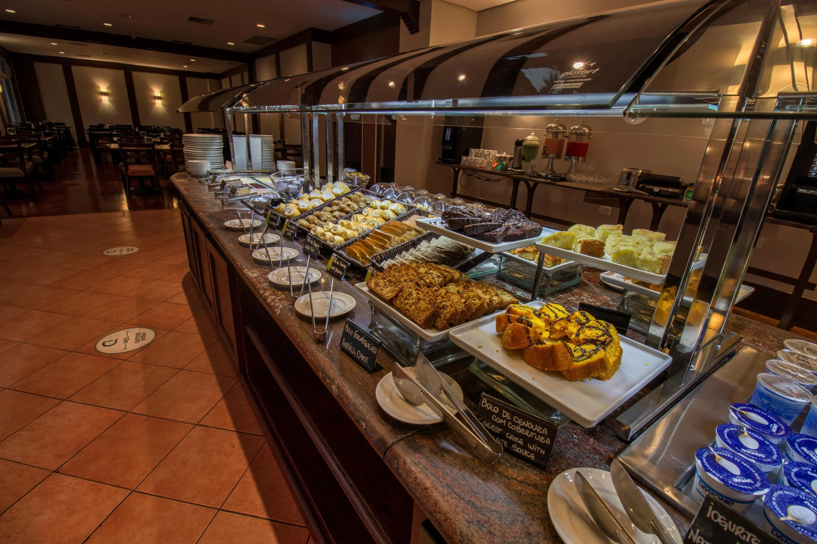 Hotel Deville Business Maringá