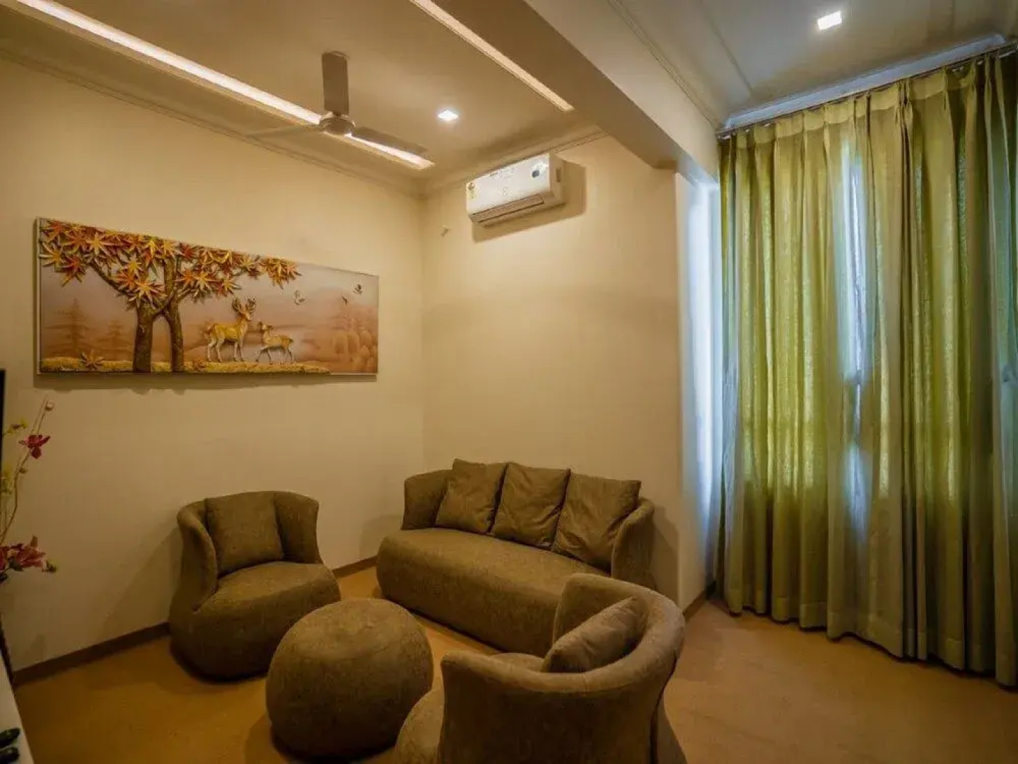 Hotel V Star by OYO Rooms
