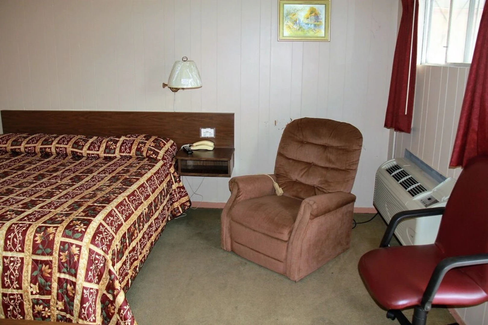 Wildflower Inn & RV Park