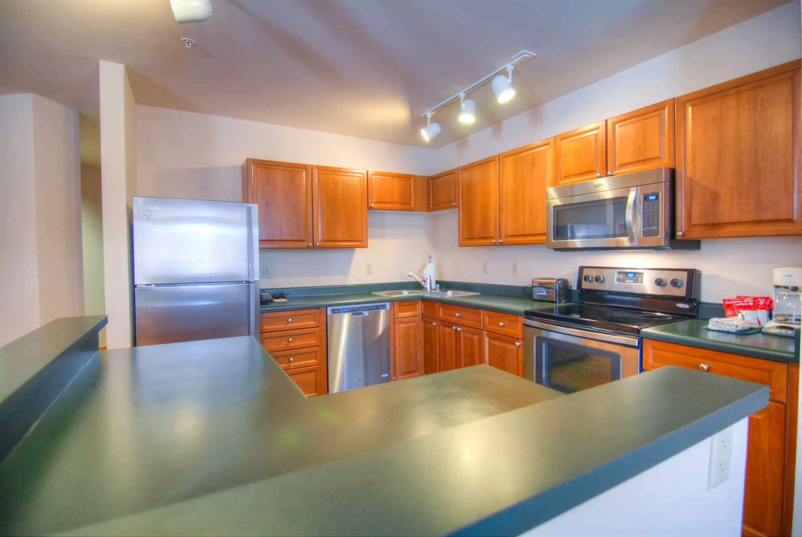 Zephyr Mountain Lodge