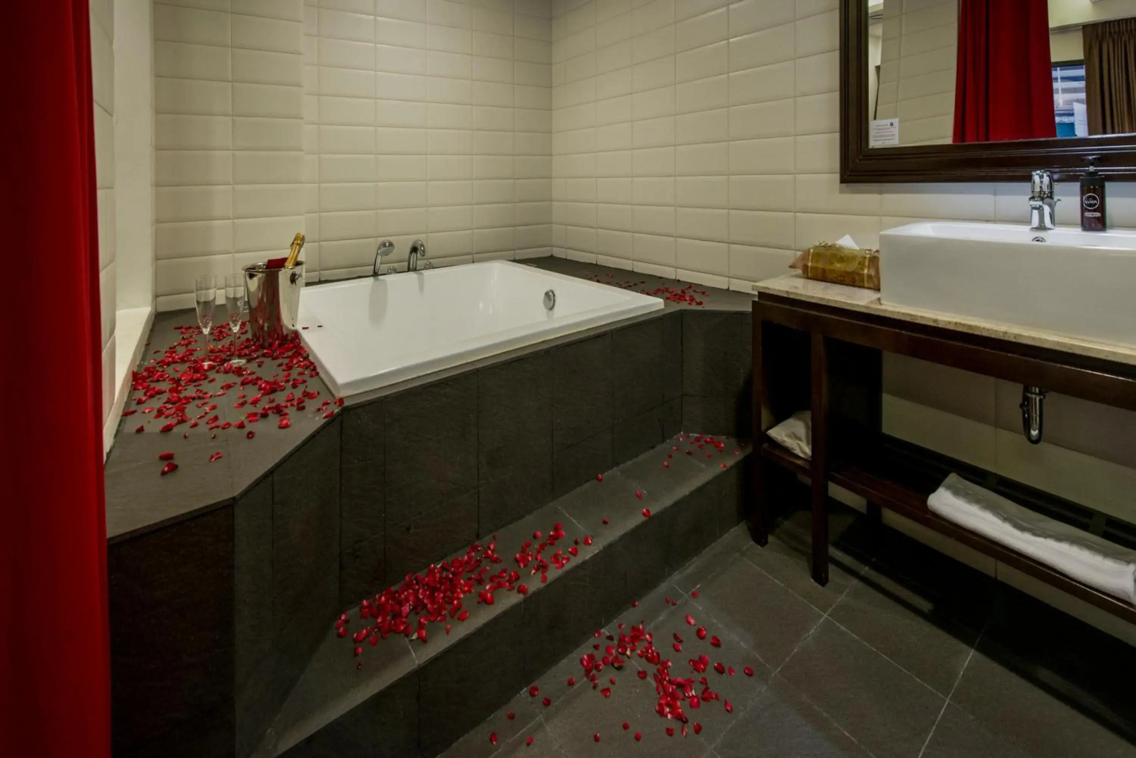 Nanda Heritage Hotel