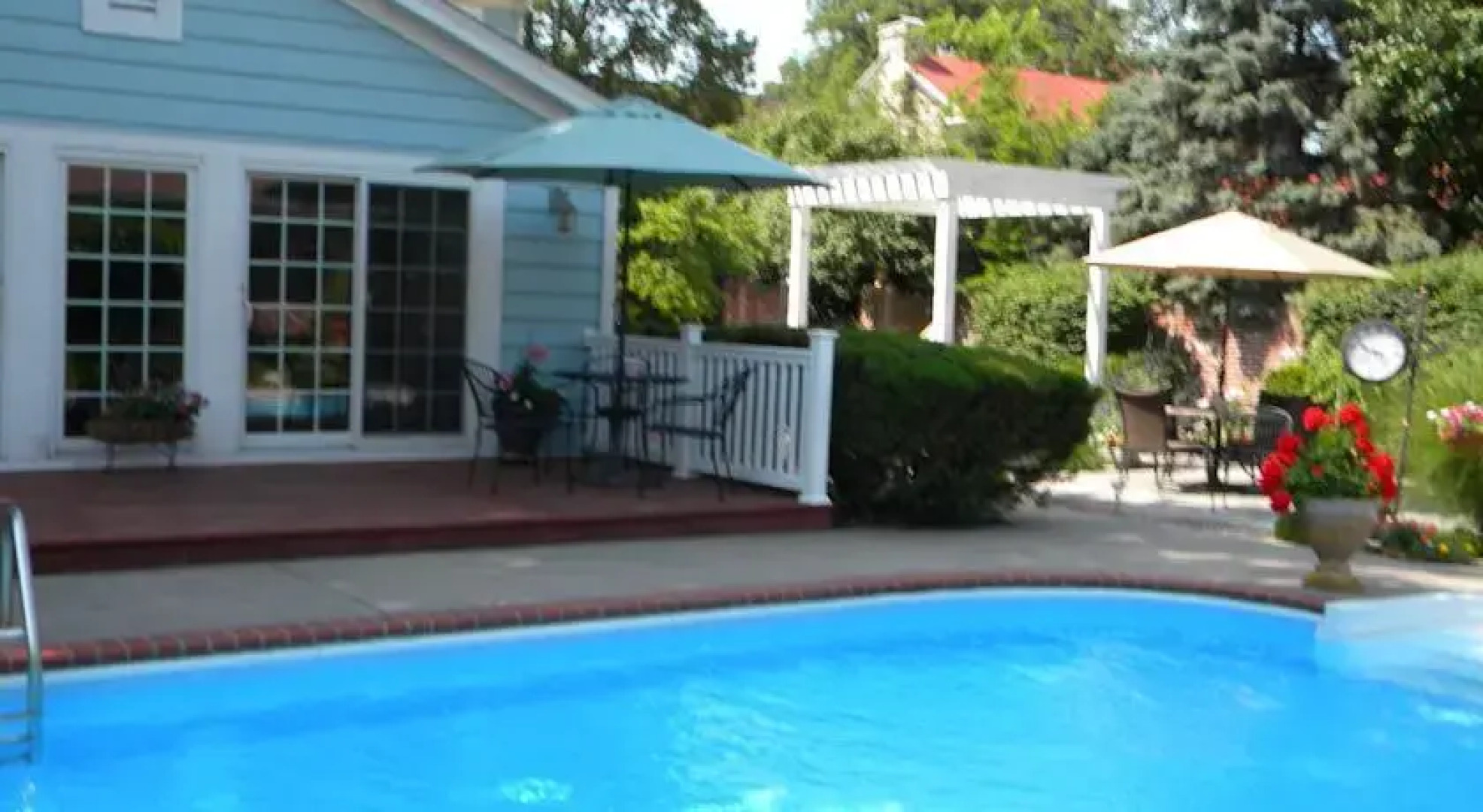 Somewhere Inn Time Bed & Breakfast