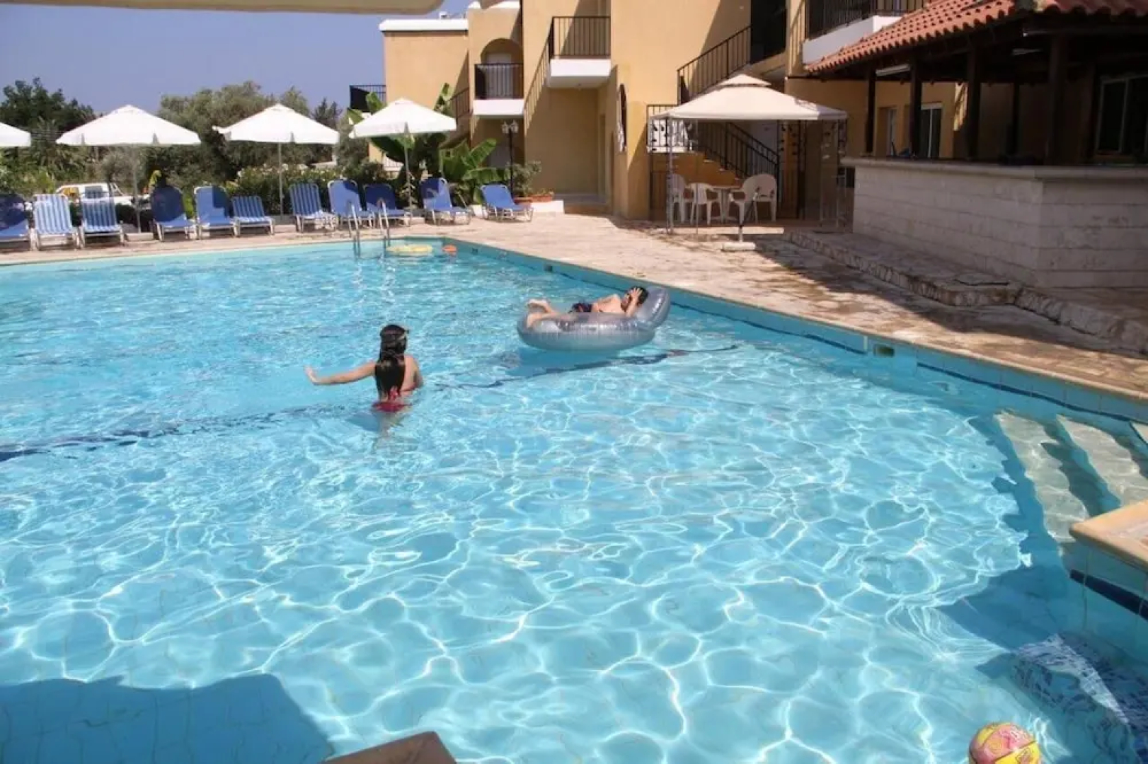 Kozis Hotel Apts