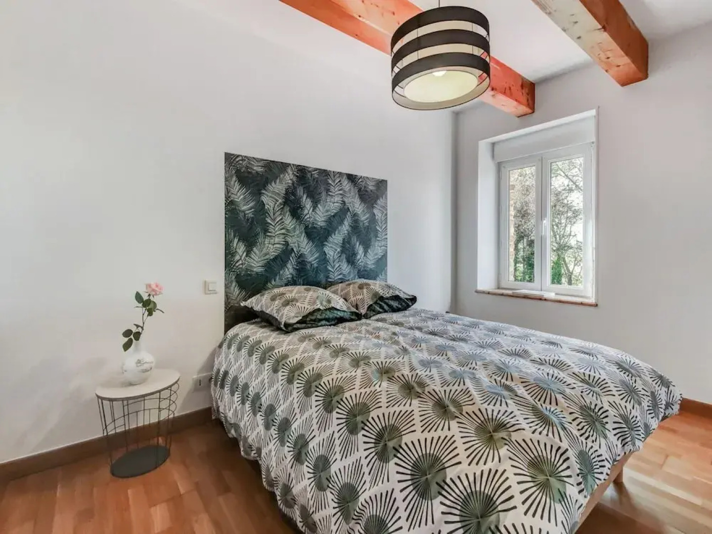 Gite des Salines in Stone With Views