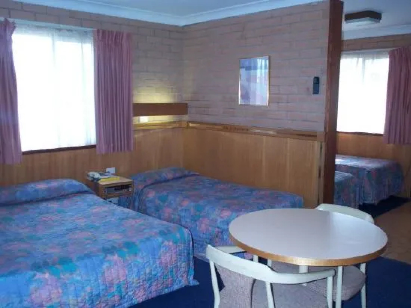 Littomore Hotel & Suites