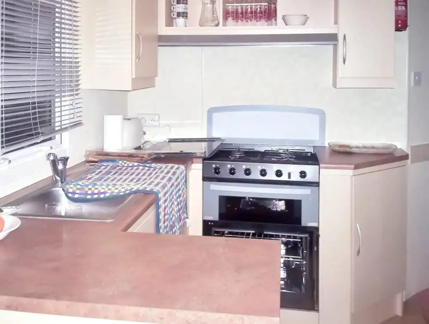 Bungalow With 3 Bedrooms in Pont-aven, With Pool Access, Furnished Ter