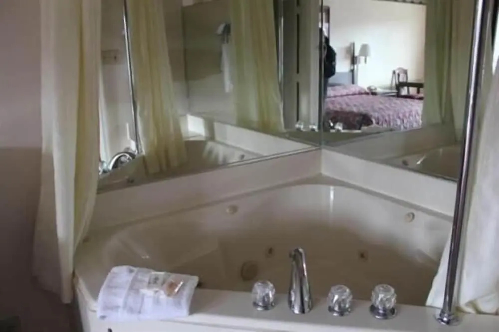 Studio 9 Inn & Suites