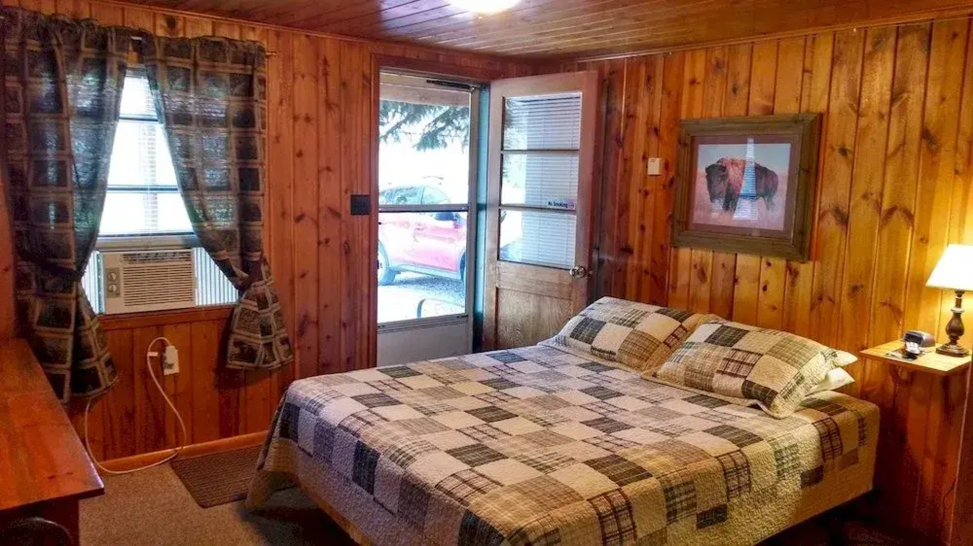 Trails End Cabins & Motel