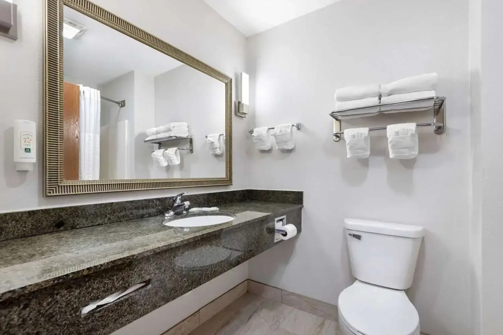 Quality Inn & Suites Fort Madison near Hwy 61