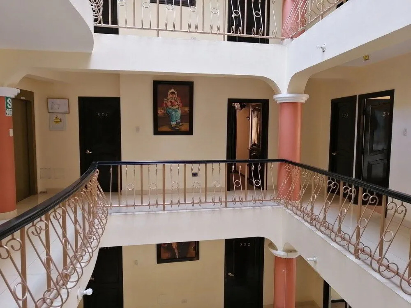 Terra Mistica Ciudad Del Lago Hotel