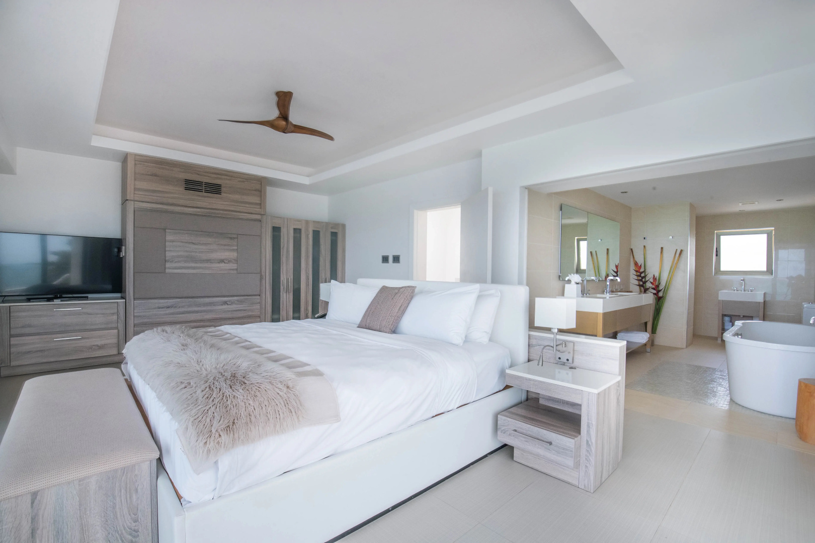 Hodges Bay Resort & Spa, an HQ Luxury Resort & Residences