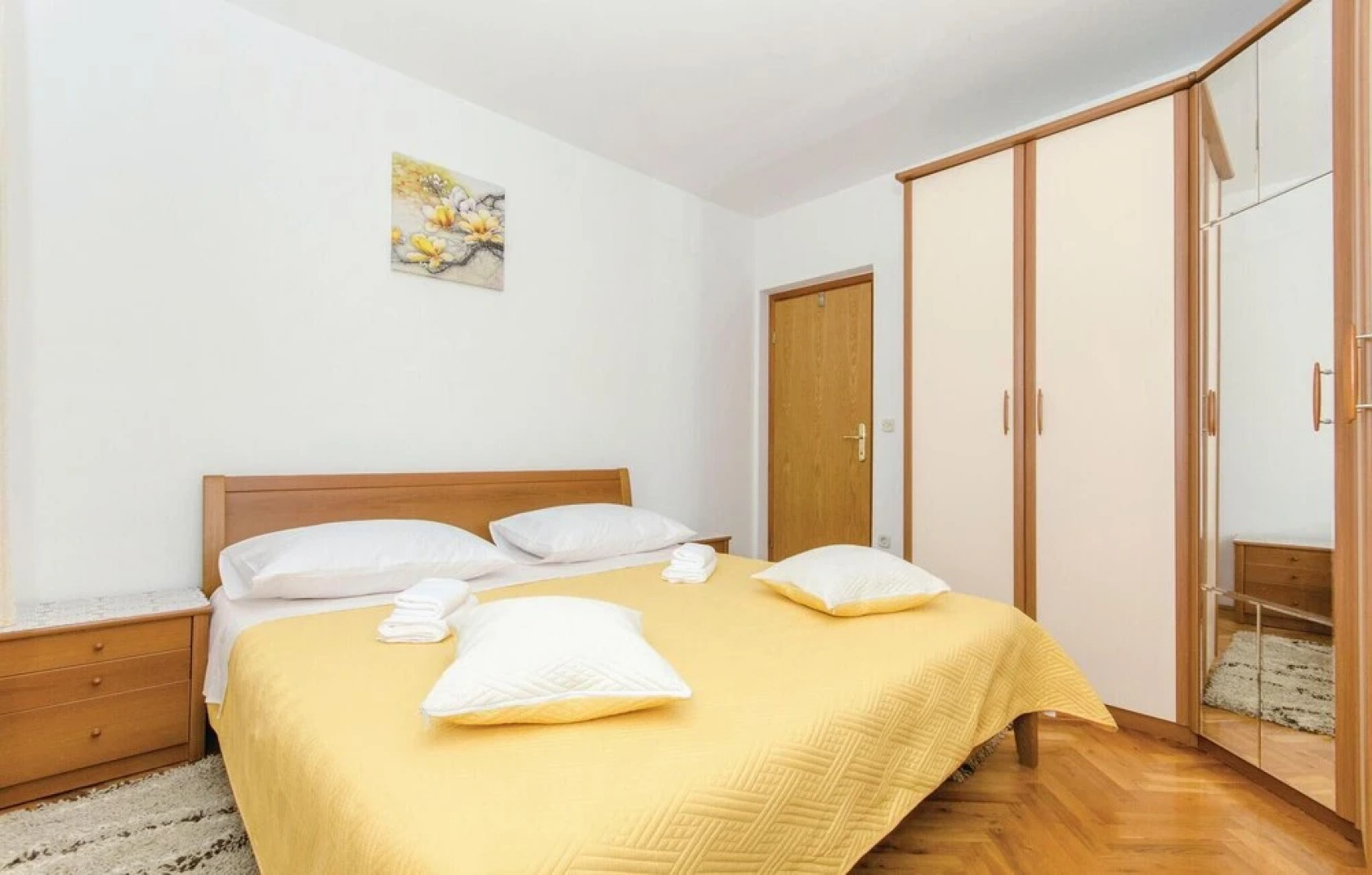 Awesome Home in Solin with WiFi, 8 Bedrooms & Hot Tub