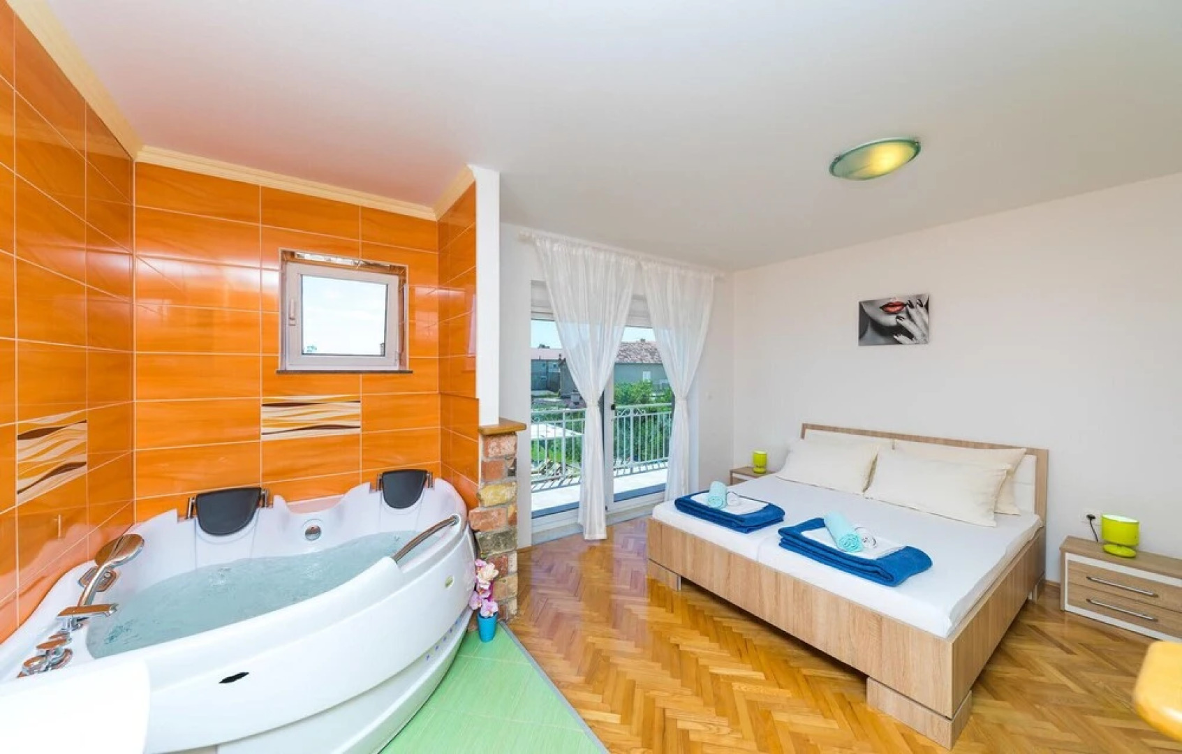 Beautiful Home in Kastel Luksic With Sauna, Wifi and 7 Bedrooms