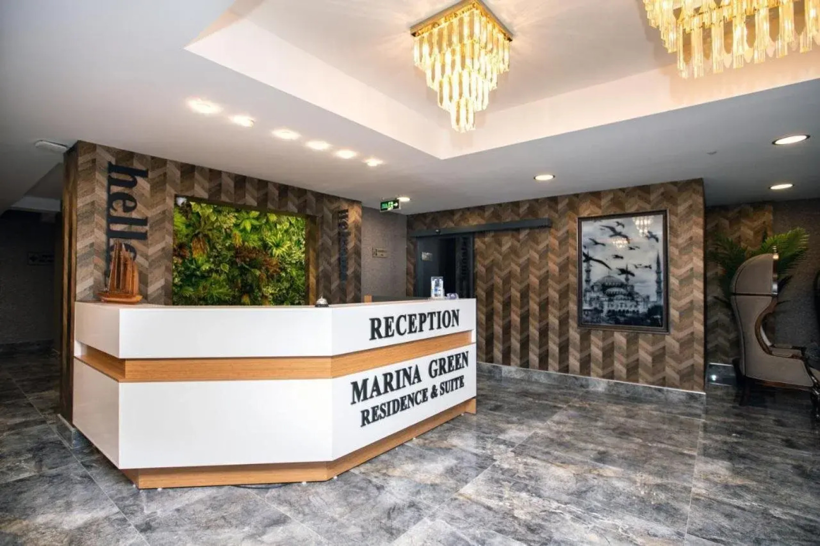 Marina Green Suit Hotel