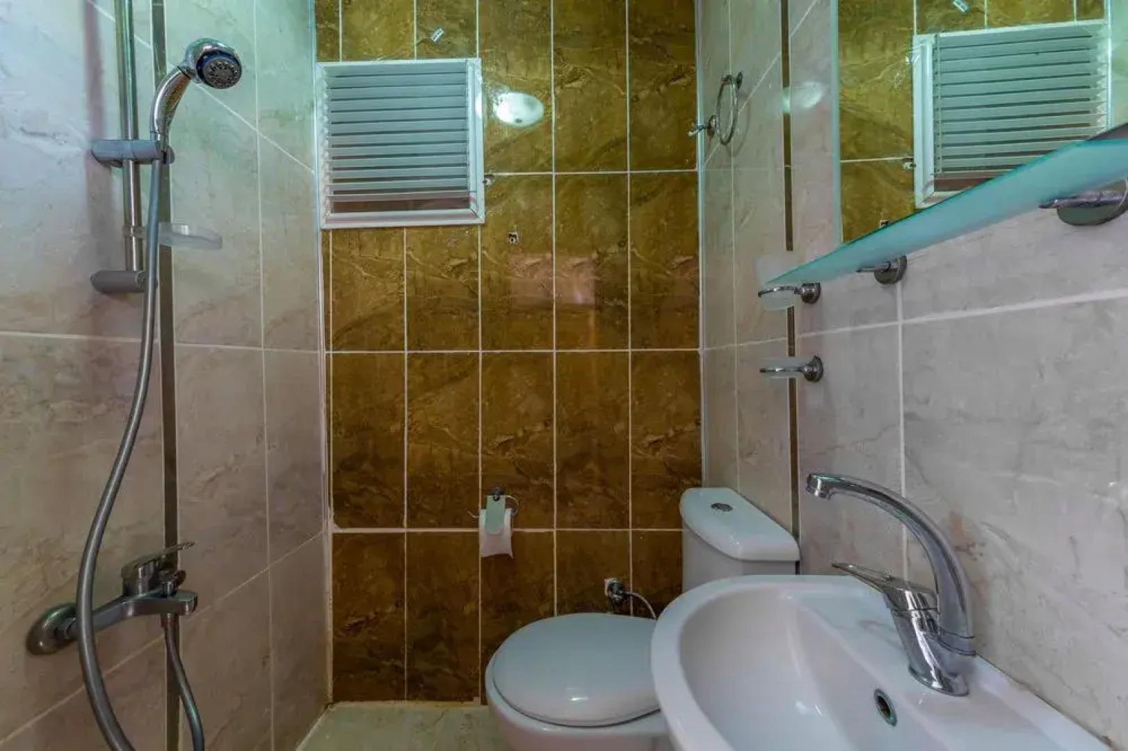 Reis Beach Hotel&Restaurant