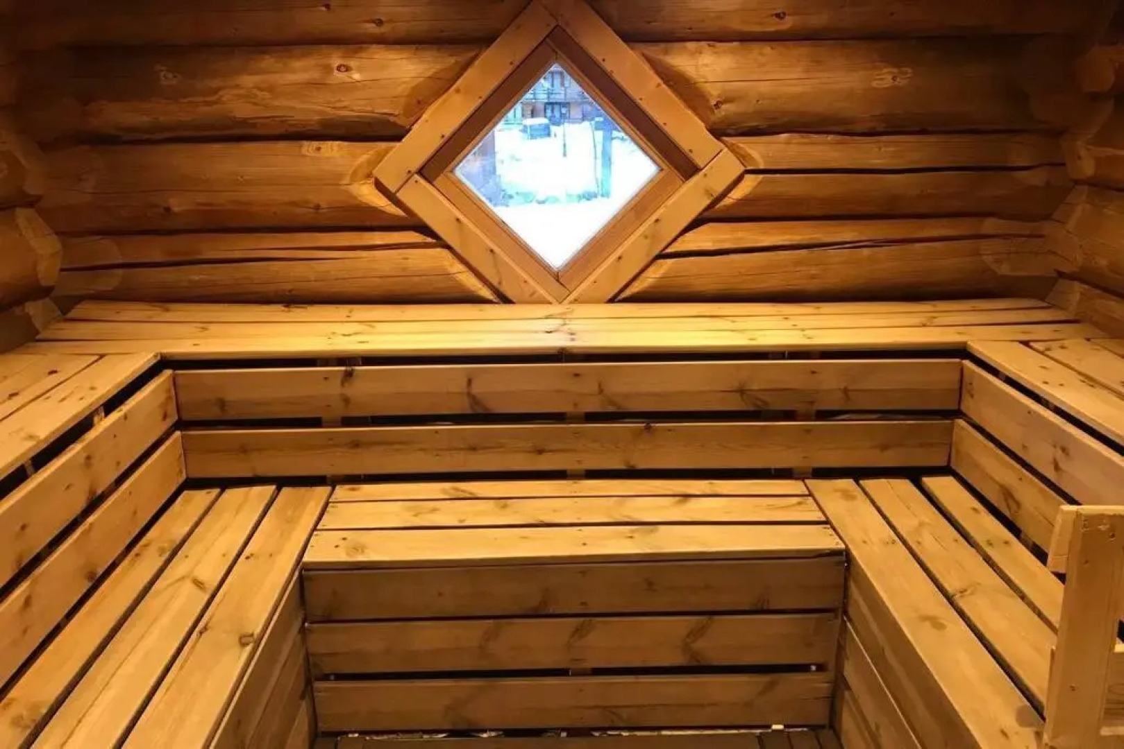 Antarès. duplex 48m2, piscine, sauna, à côté piste