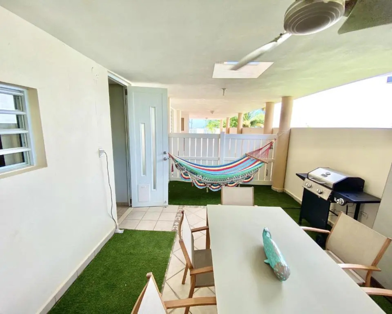 Tropical Breeze 2 Bed 2 Bath