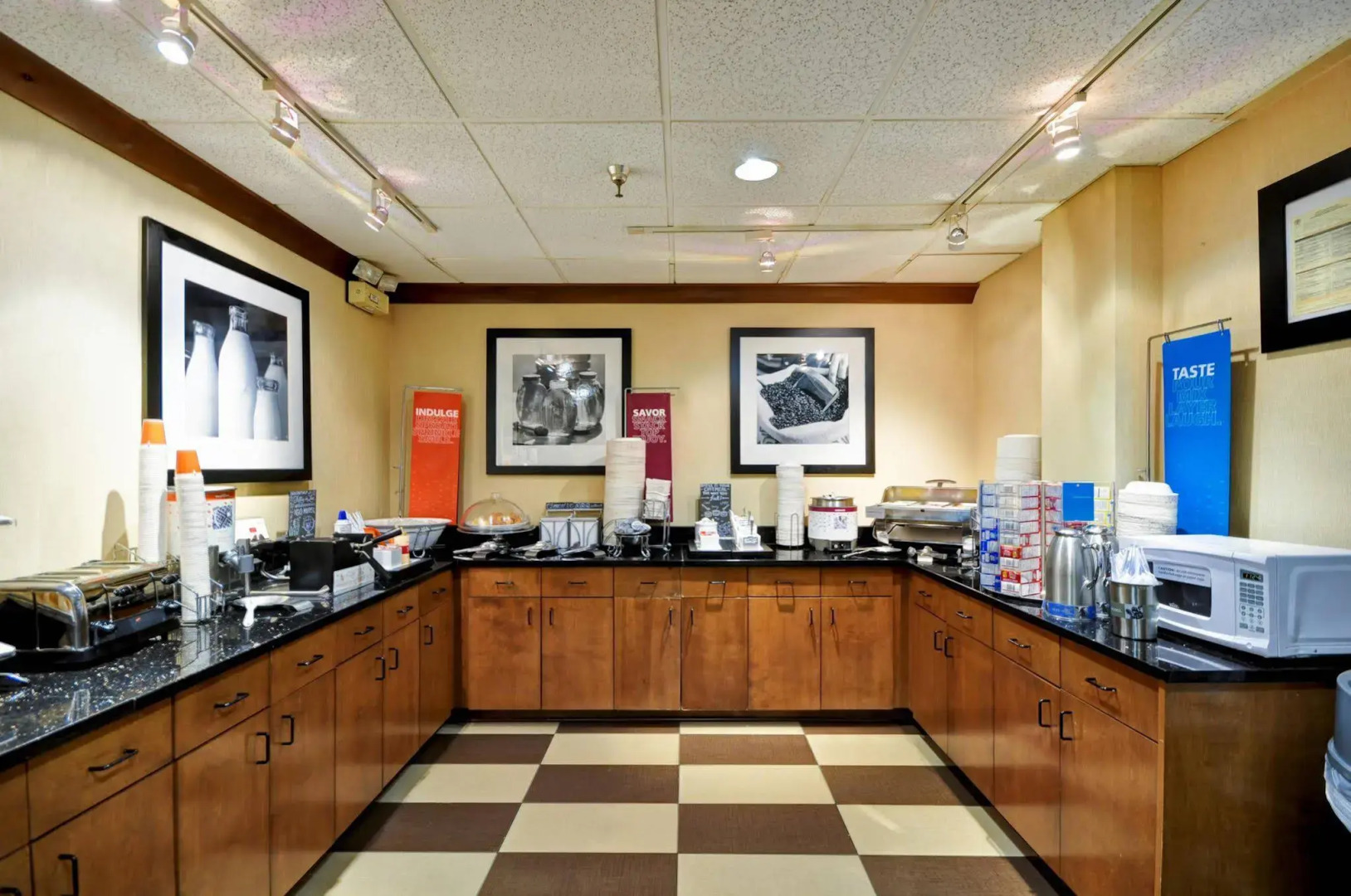 Hampton Inn Memphis-Poplar