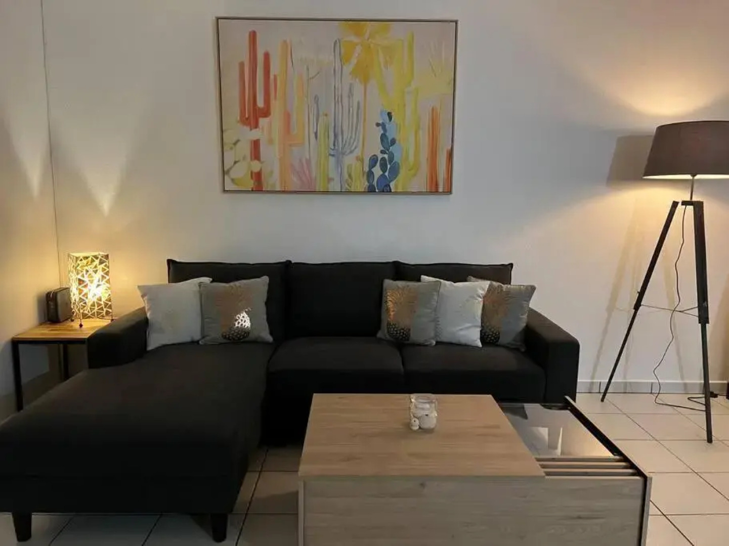 Zabana Lodge, dans un jardin tropical avec piscine