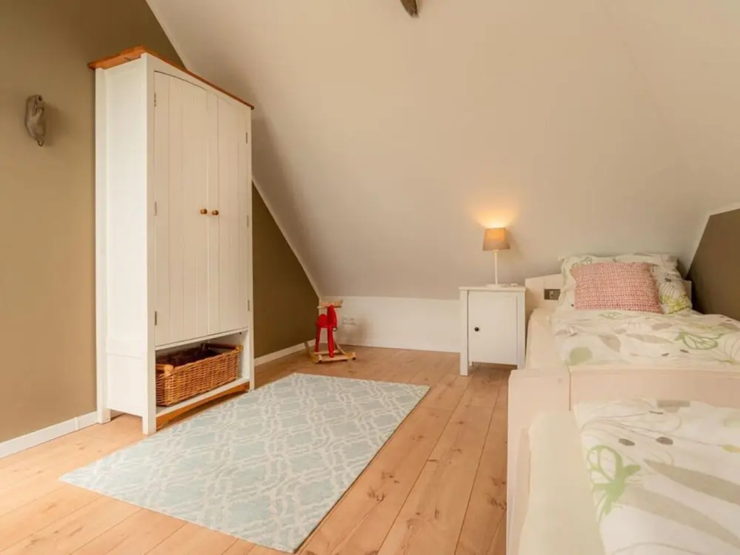 House by the Paddock