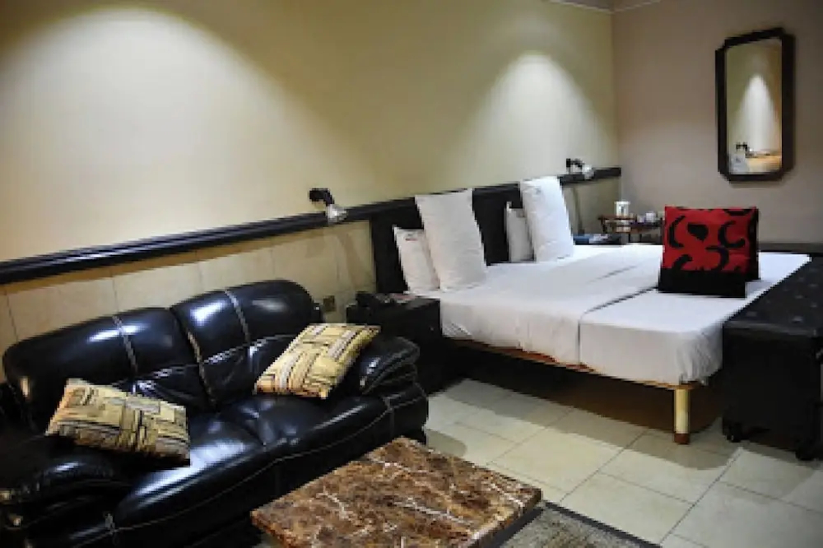 Room-choice Gate Hotel-business Double