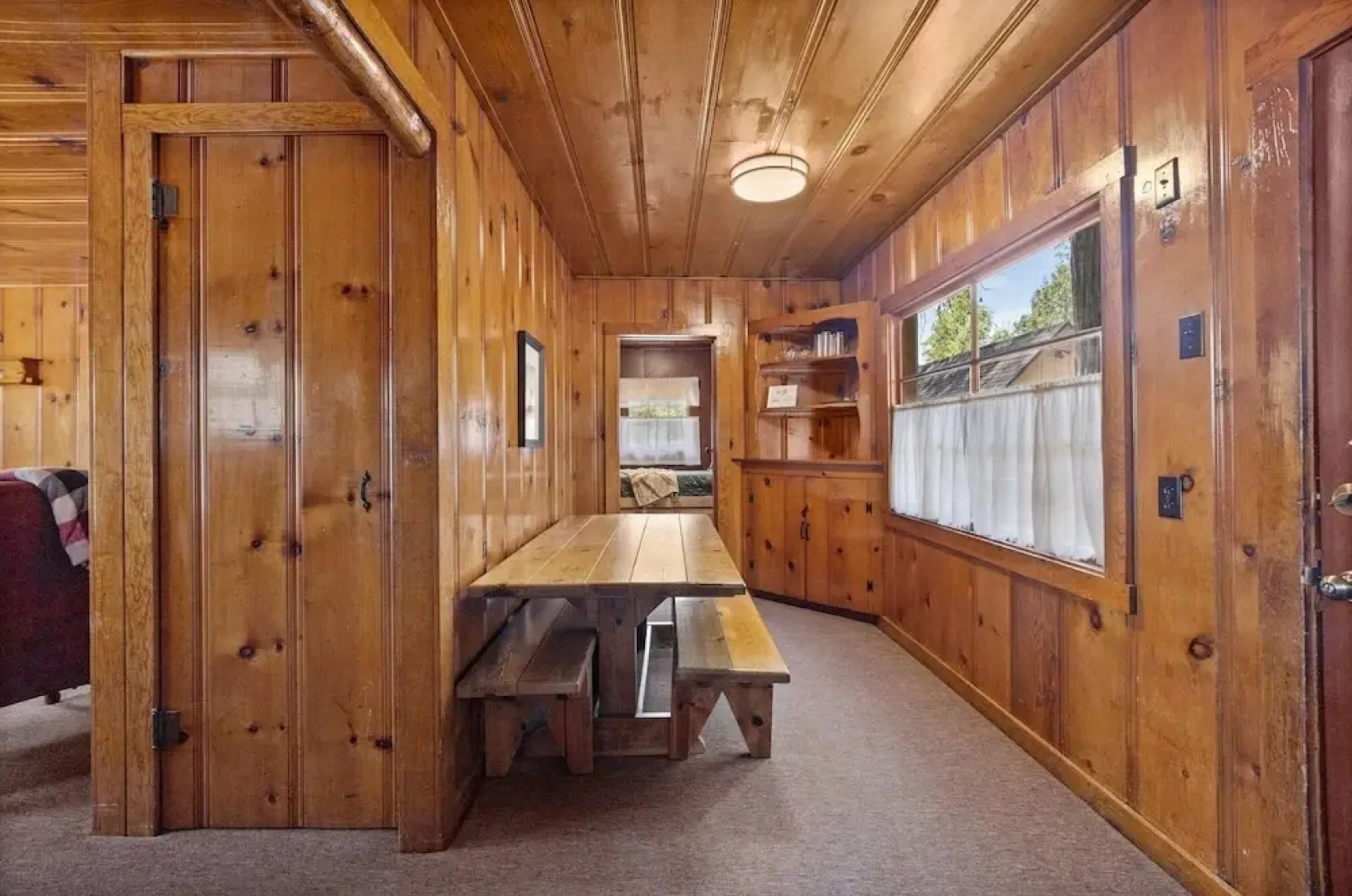 The Nest 4 Bedroom Cabin by Redawning