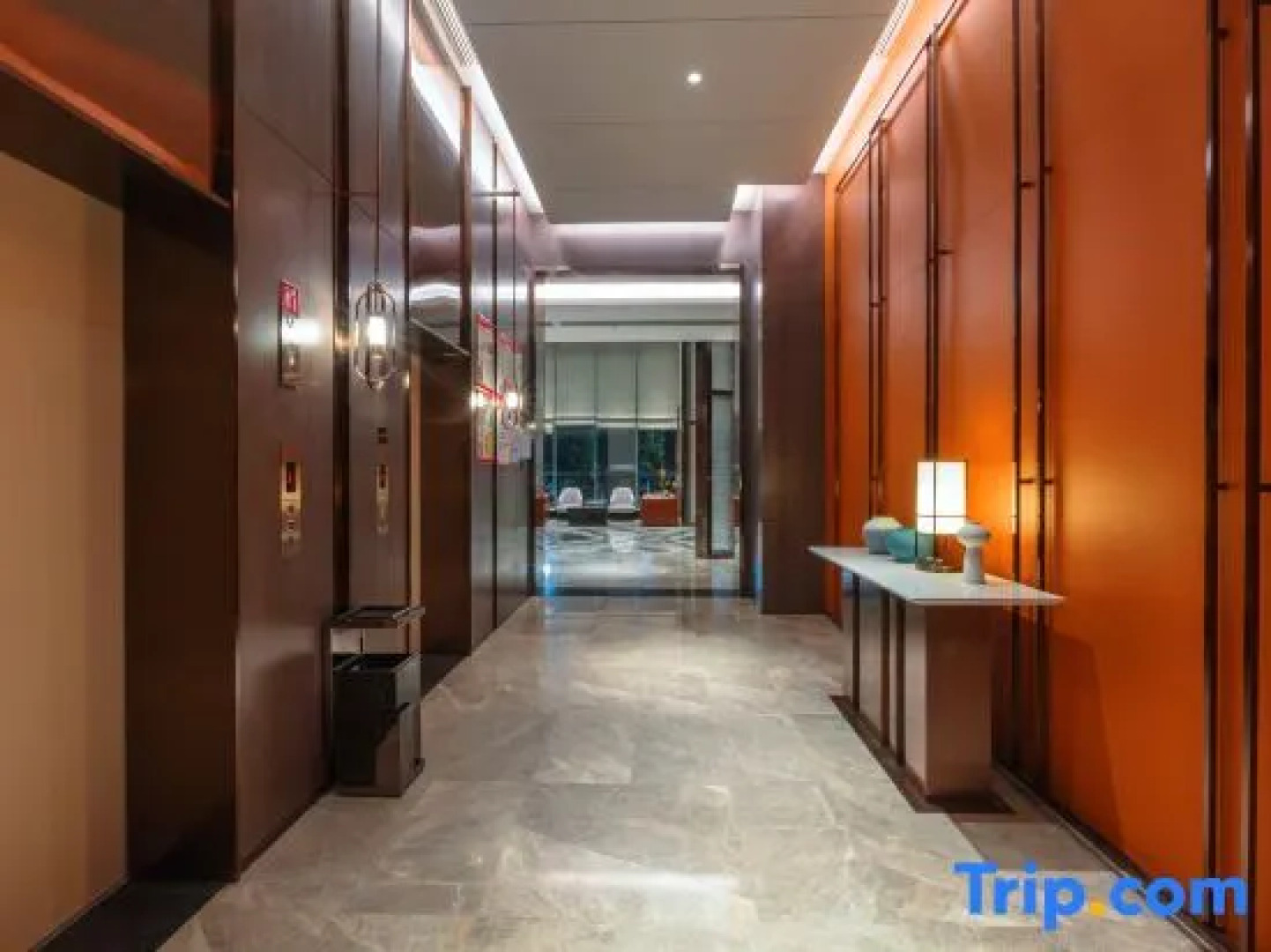 Xingguo Conrab hotel