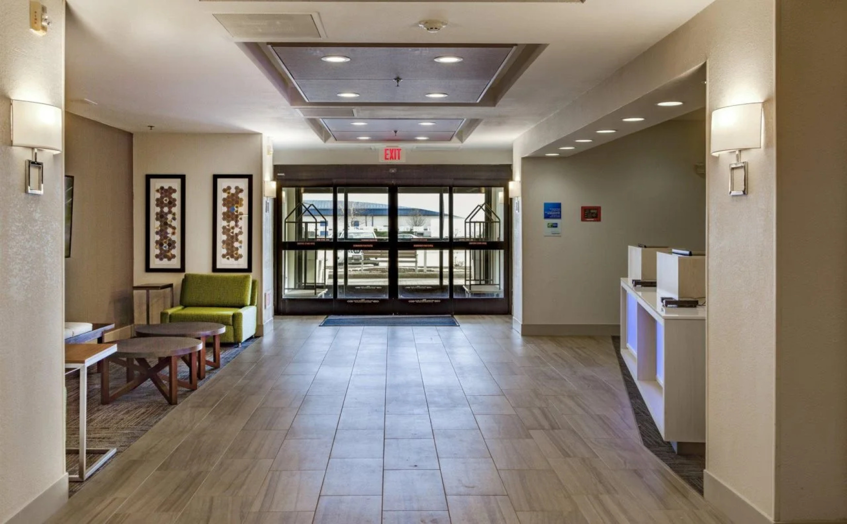 Holiday Inn Express Hotel & Suites Jacksonville by IHG