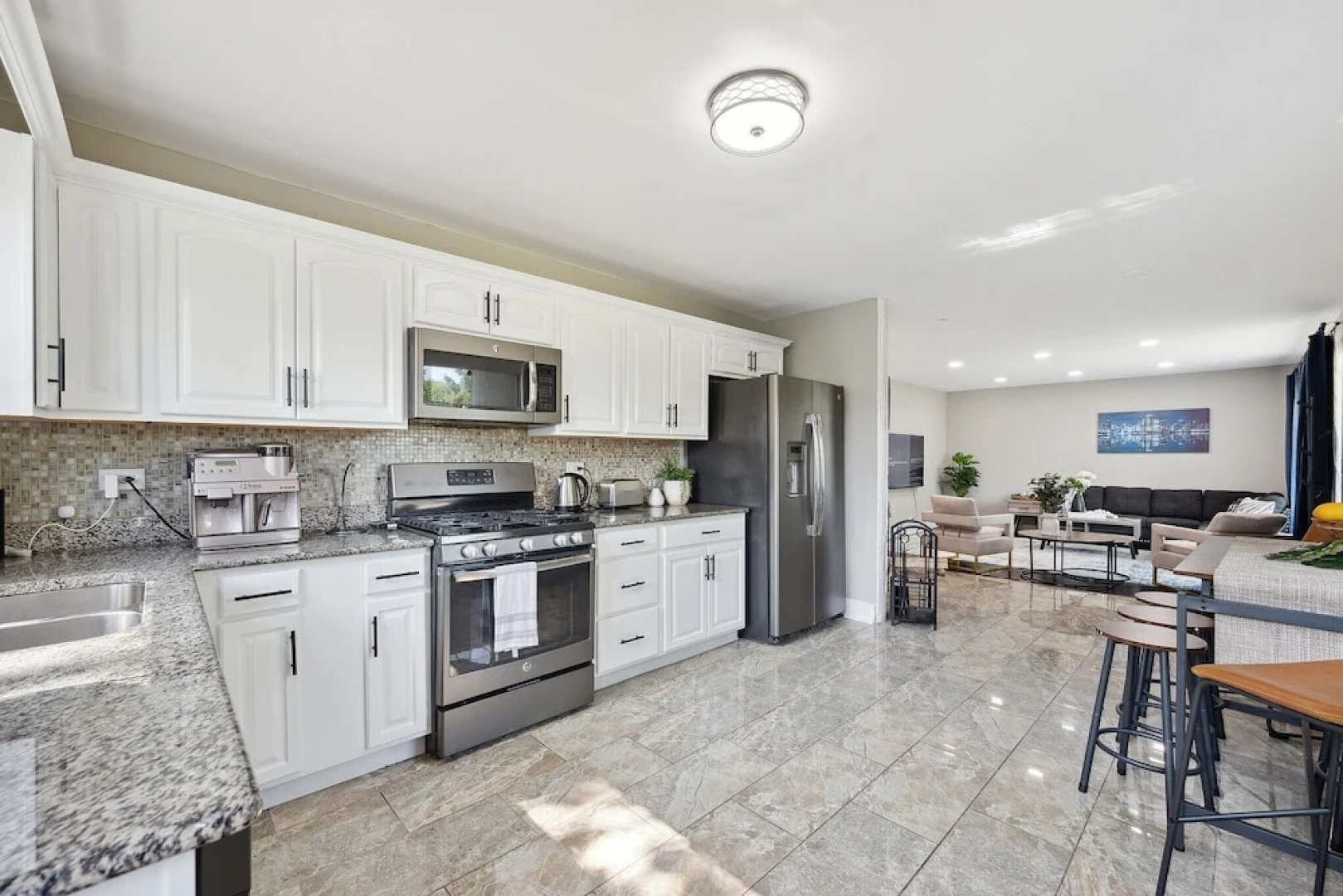 Charming Contemporary Family Home 3 Bedroom Home by RedAwning