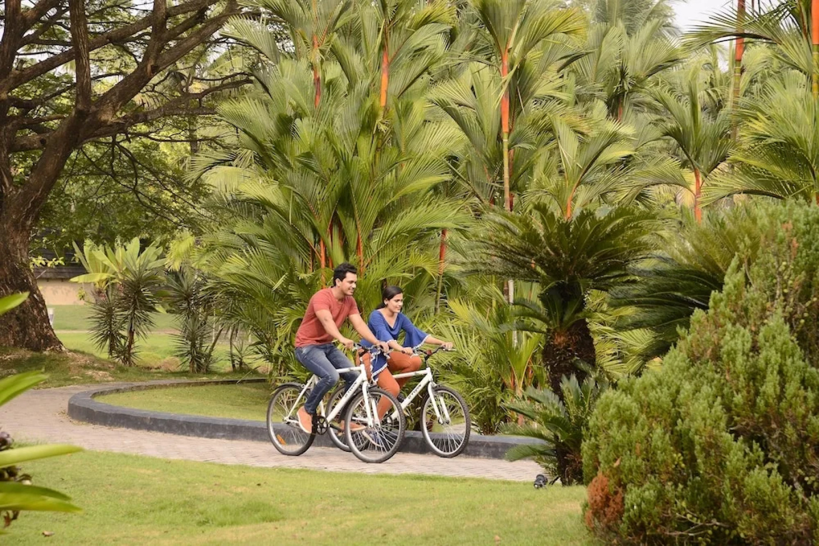 Radisson Plaza Resort & Spa