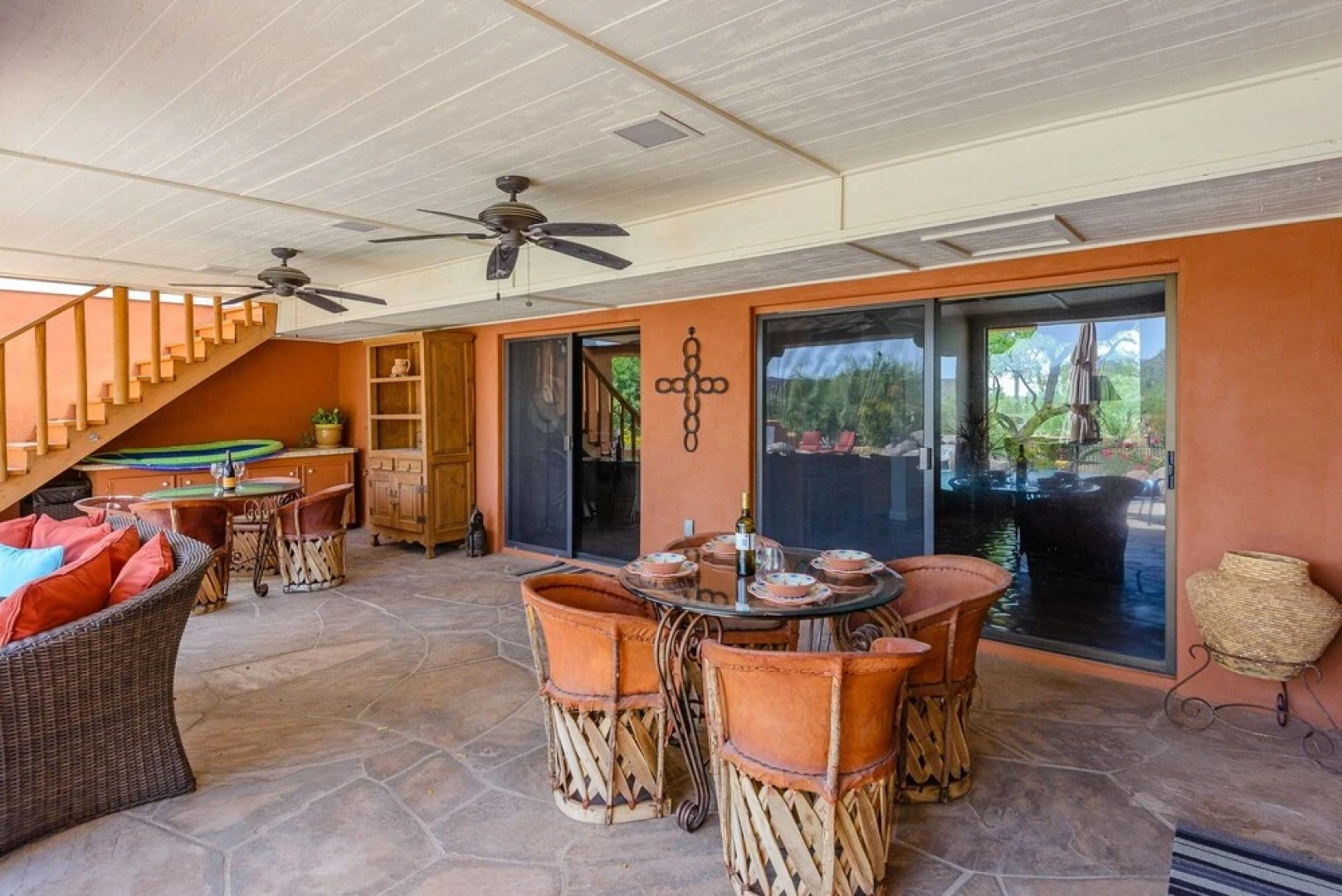 Full Circle Ranch 6 Bedroom Home