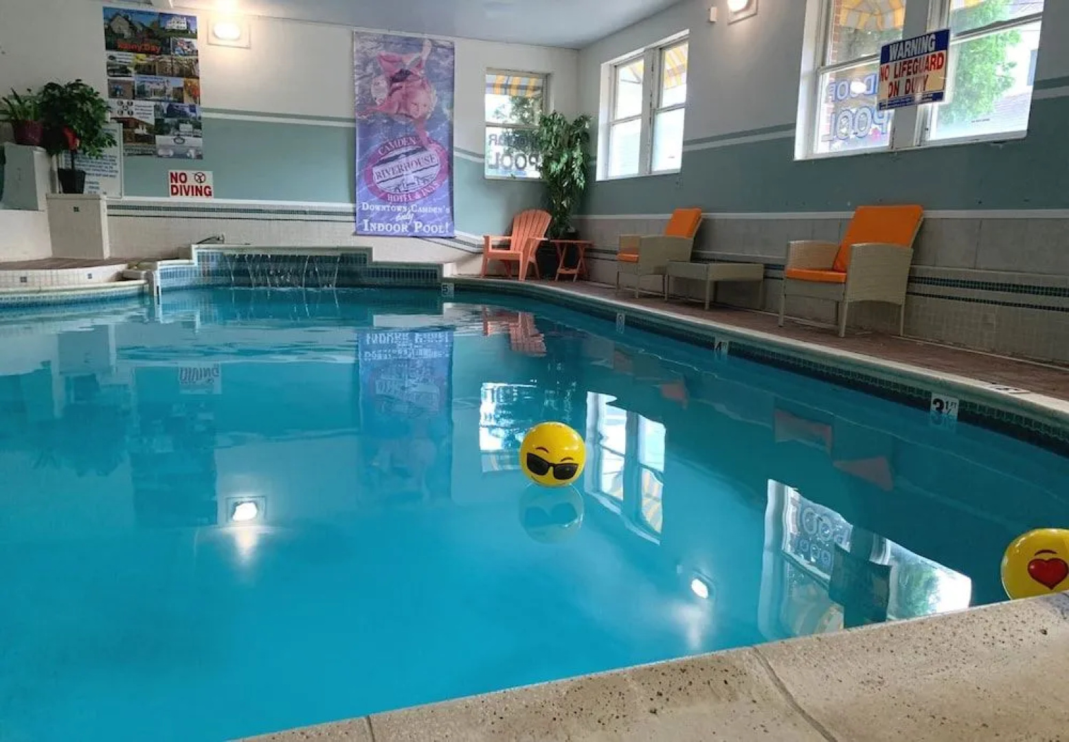 Camden Riverhouse Hotel