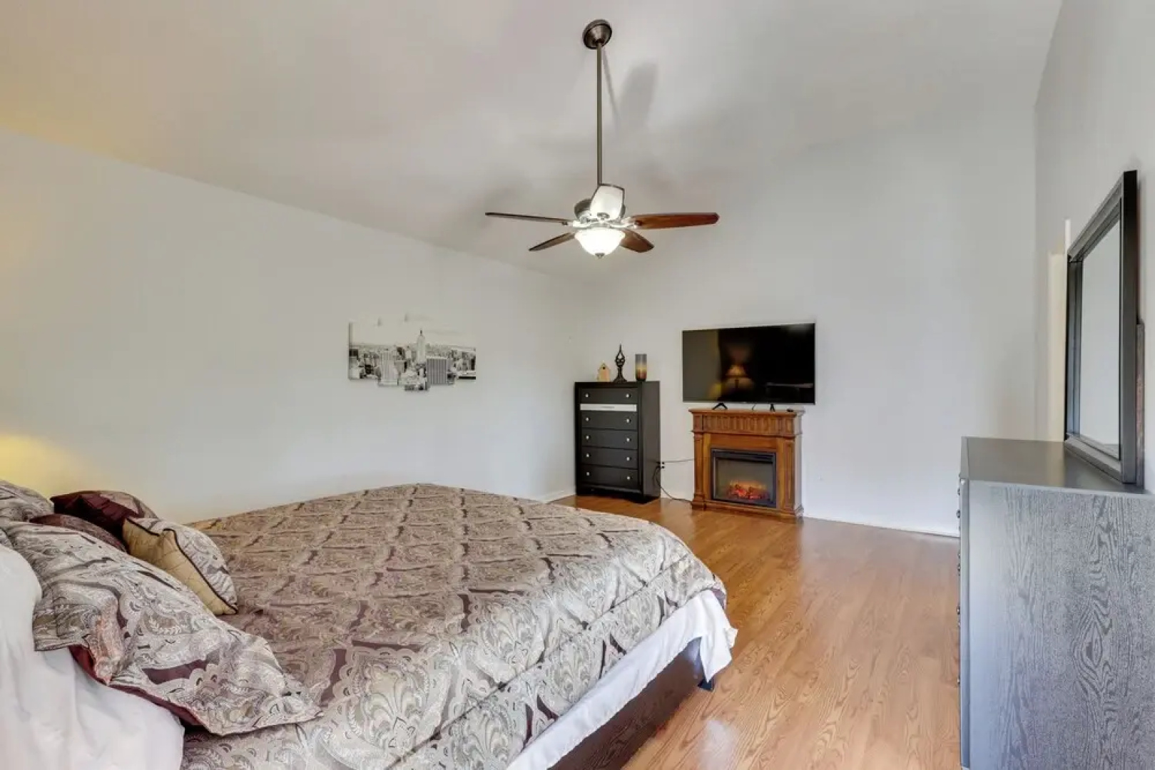 Bryce Resort Getaway w/ Sauna, 1 Mi to Lake Beach!
