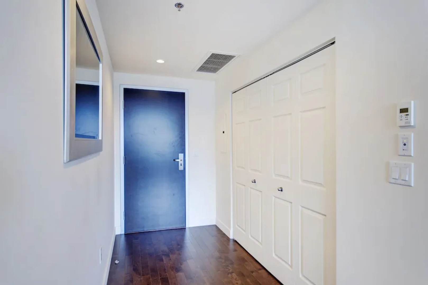 Place des Festivals Serviced Apartments by Hometrotting