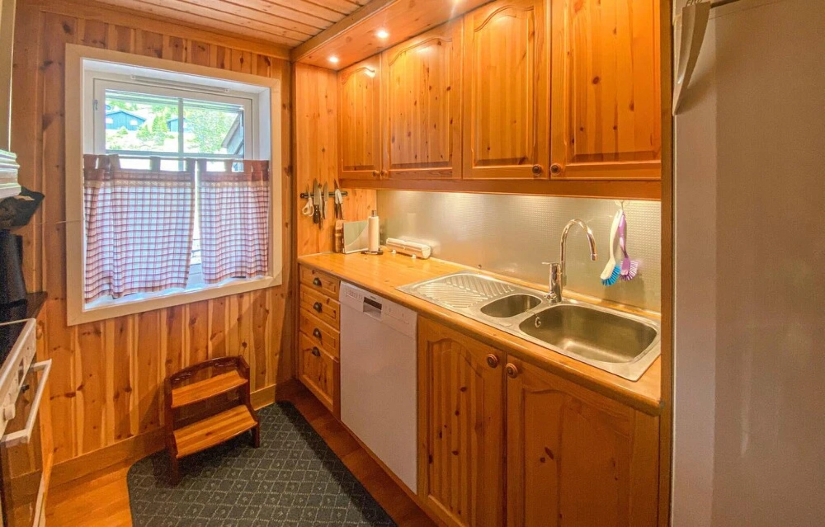 Beautiful Home in Lillehammer With Sauna, Wifi and 5 Bedrooms